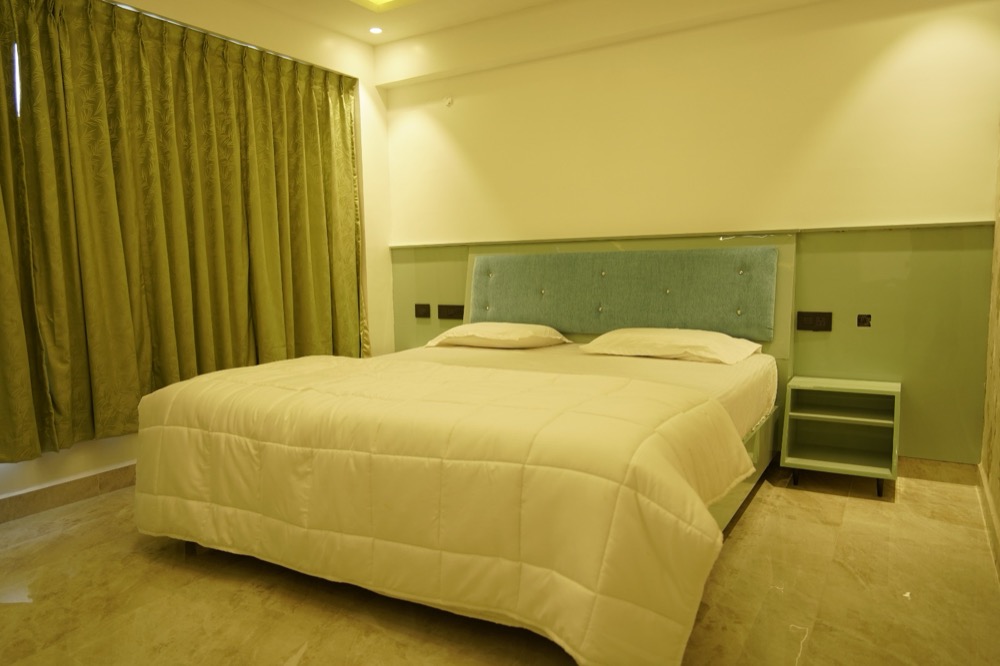 Deluxe Room at Sekaran Residency, Perumbakkam