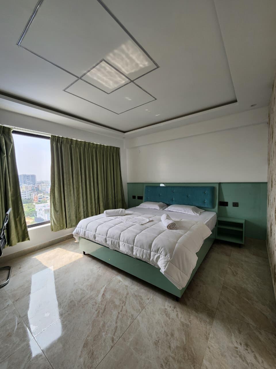 King Suite at Sekaran Residency, Perumbakkam, with a city view